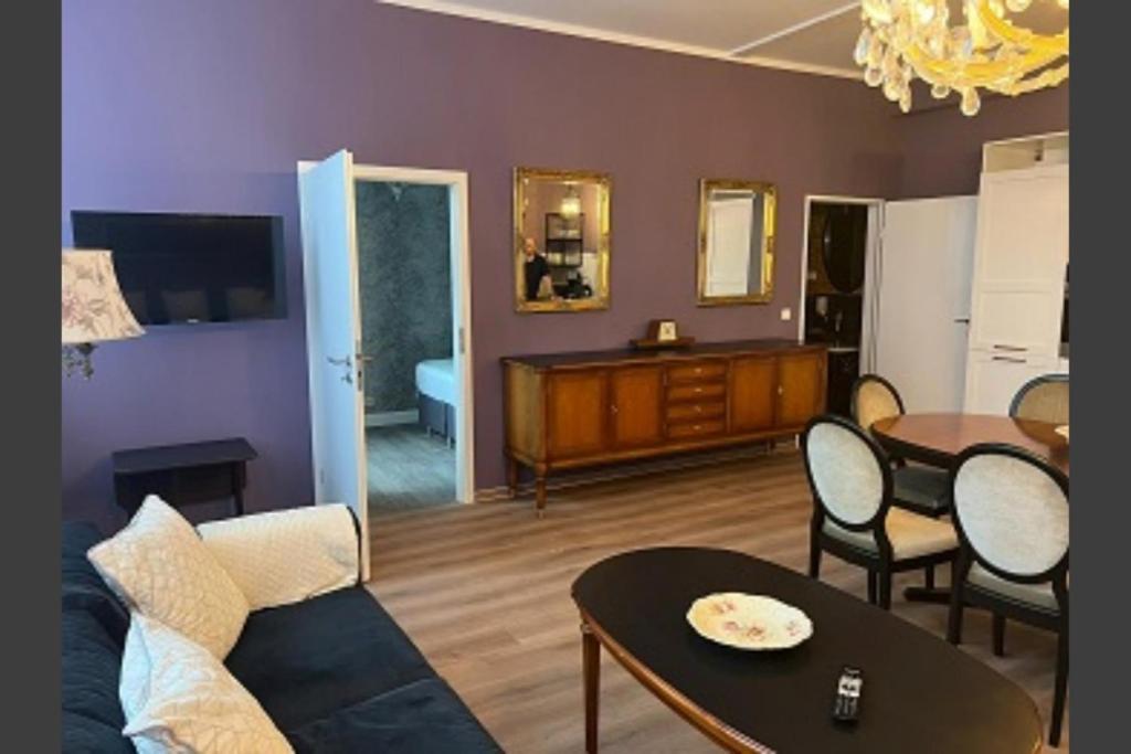 Ferienwohnung Alte Schule 22 Am Saseler Markt 2 Schlafzimmer & Baeder Hochwertig Amburgo Esterno foto