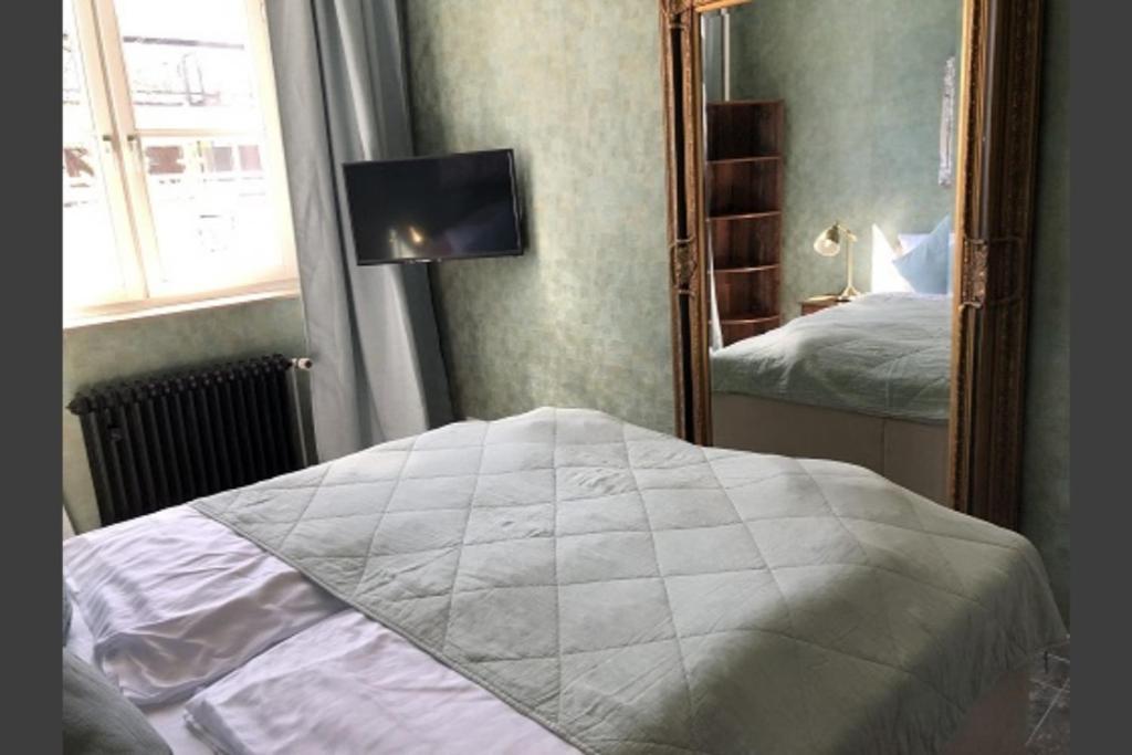 Ferienwohnung Alte Schule 22 Am Saseler Markt 2 Schlafzimmer & Baeder Hochwertig Amburgo Esterno foto